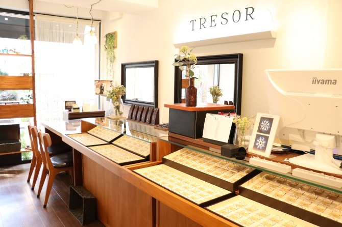 TRESOR 神戸本店